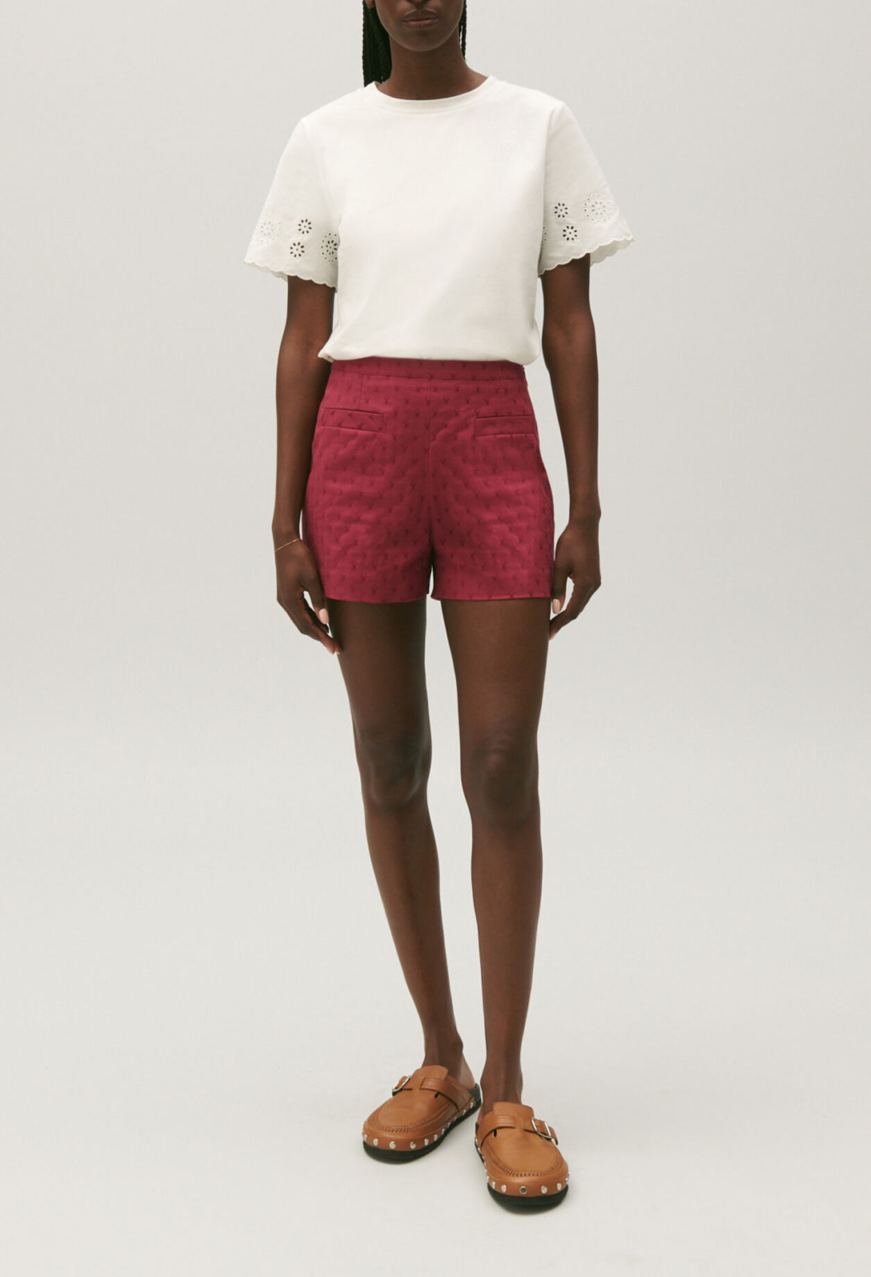 Pantalones cortos bordados