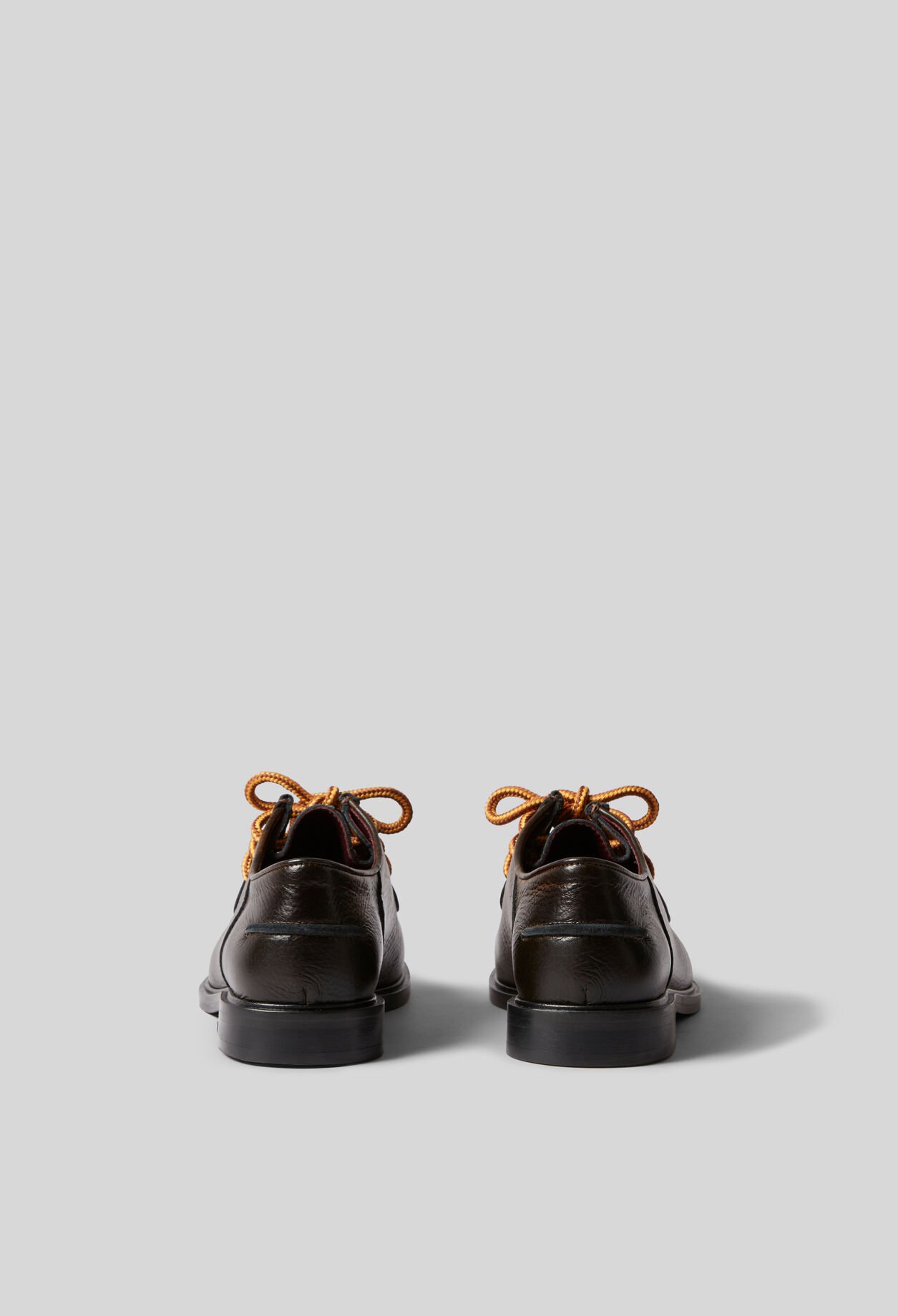Zapatos derby de cuero granulados