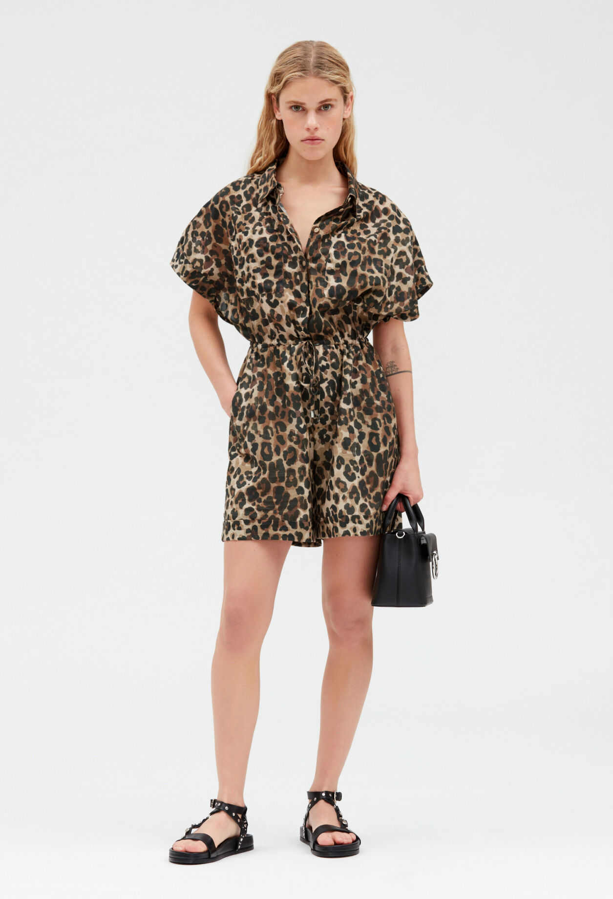 Mono corto de leopardo