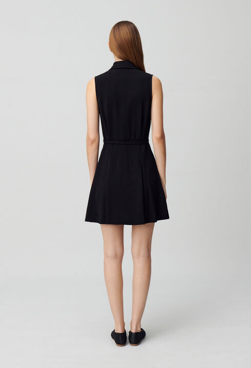 Vestido corto sin mangas