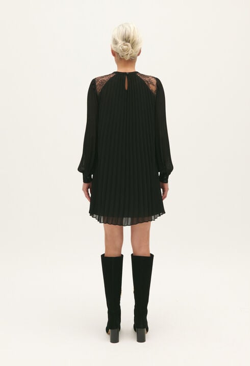 Vestido corto plisado negro