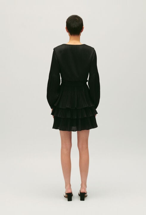 Vestido corto plisado negro