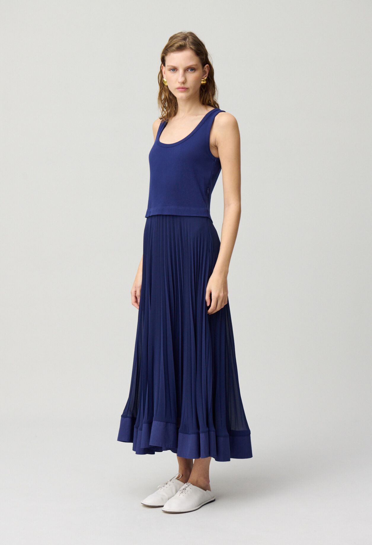 Vestido largo con trampantojo