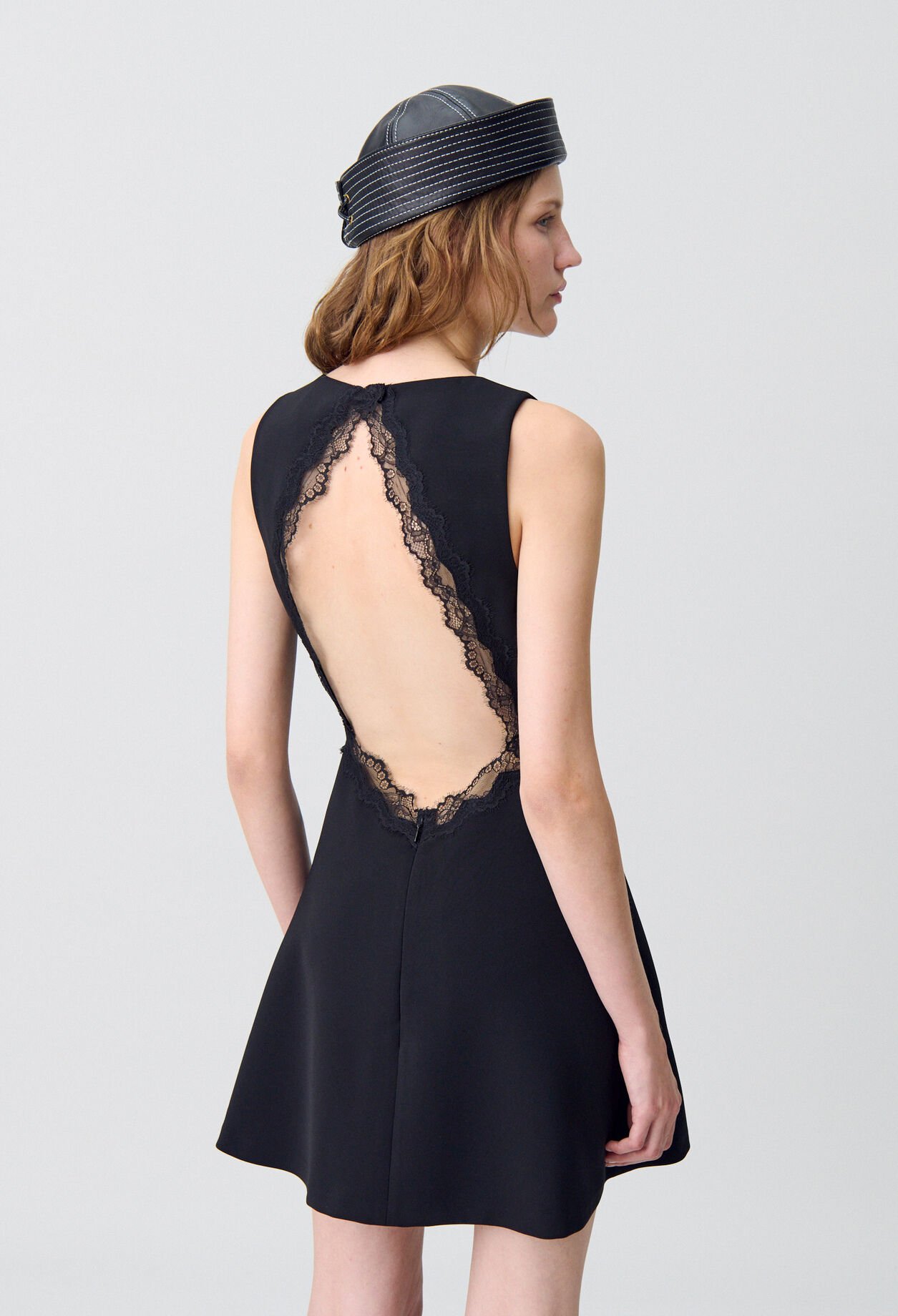 Vestido encaje espalda descubierta