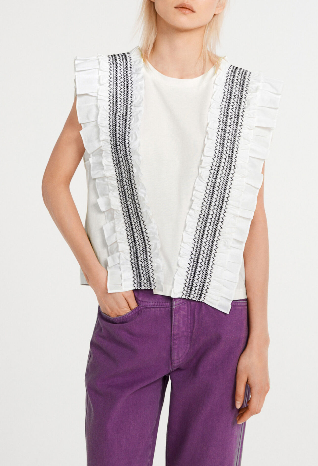 Camiseta con volantes