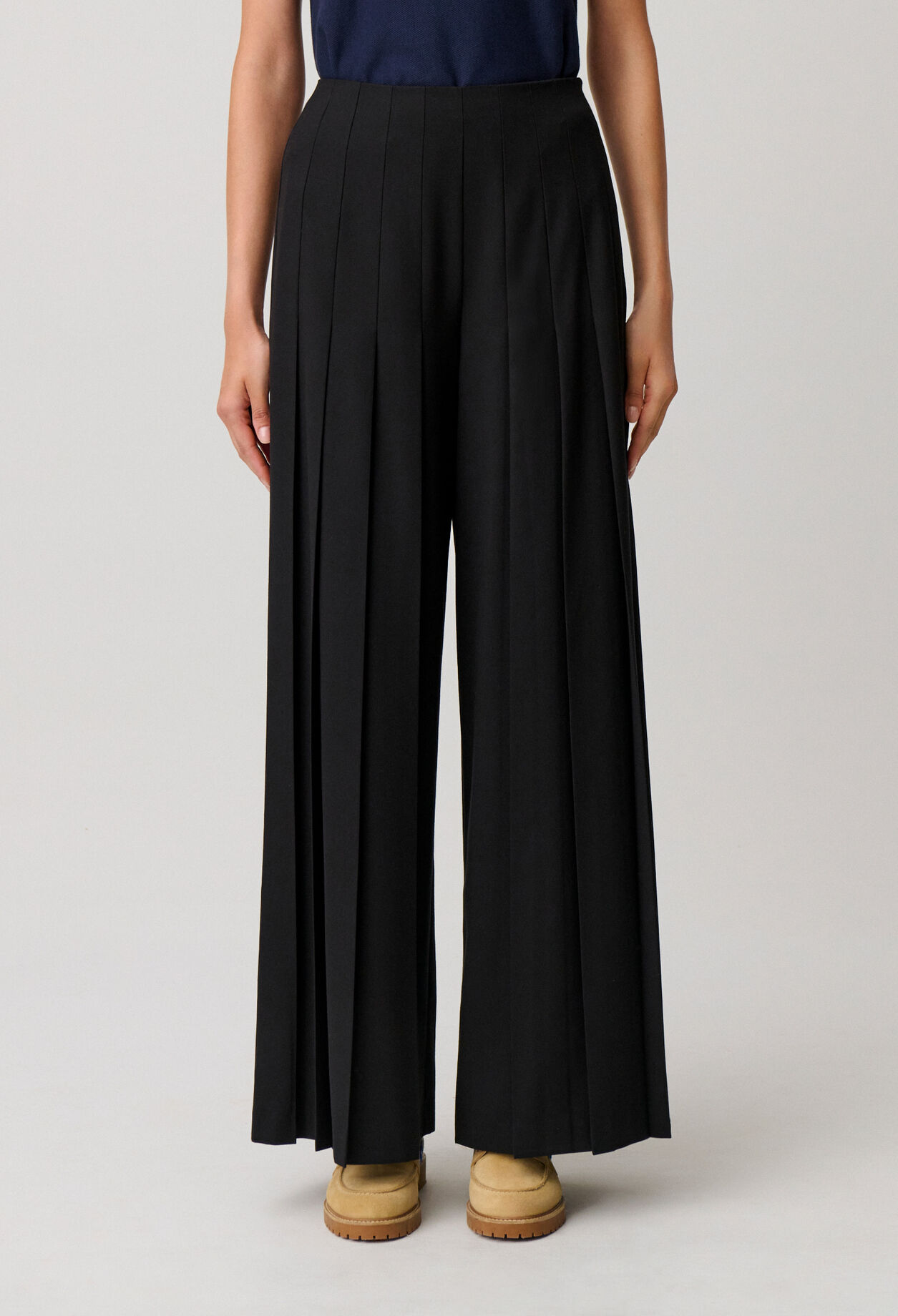 Pantal&oacute;n ancho plisado