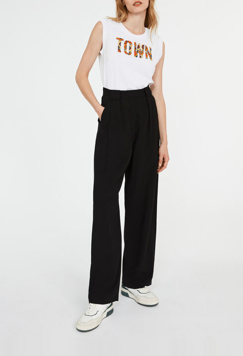 Pantalón de traje negro fluido