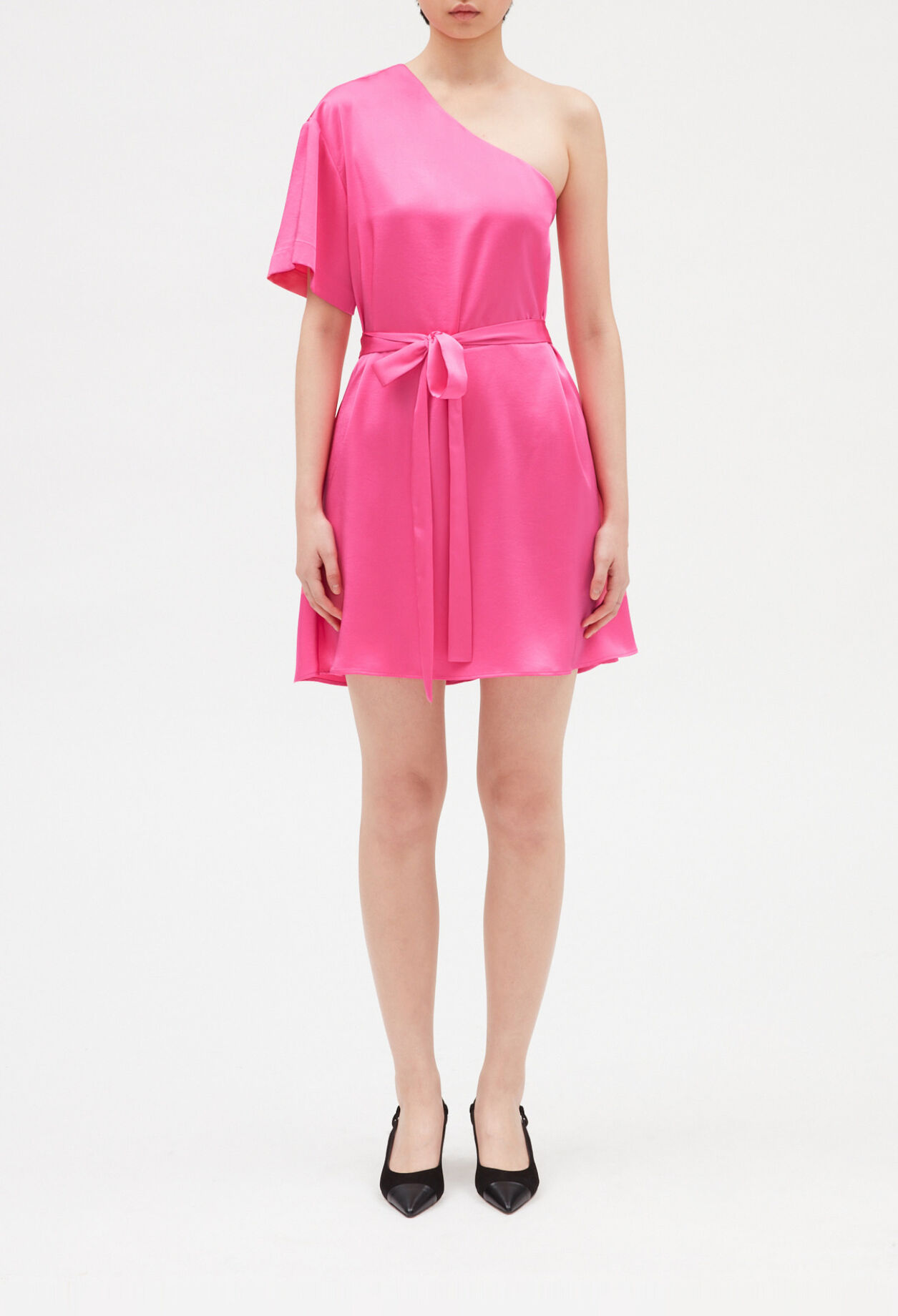 Vestido corto asimétrico rosa