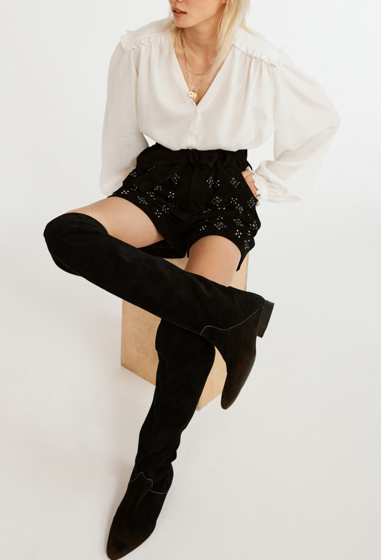 Camisa con volantes