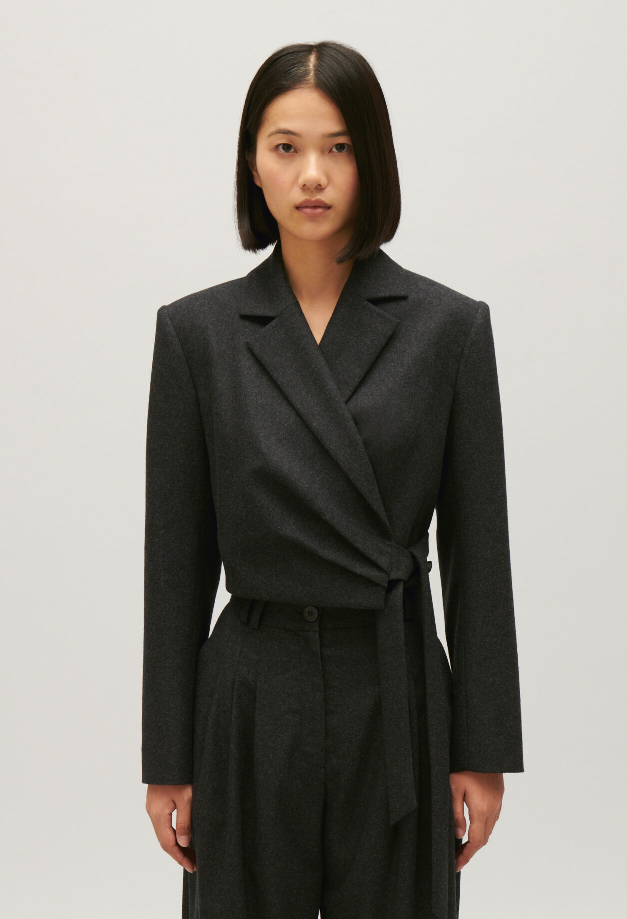 Chaqueta de traje corta gris chiné