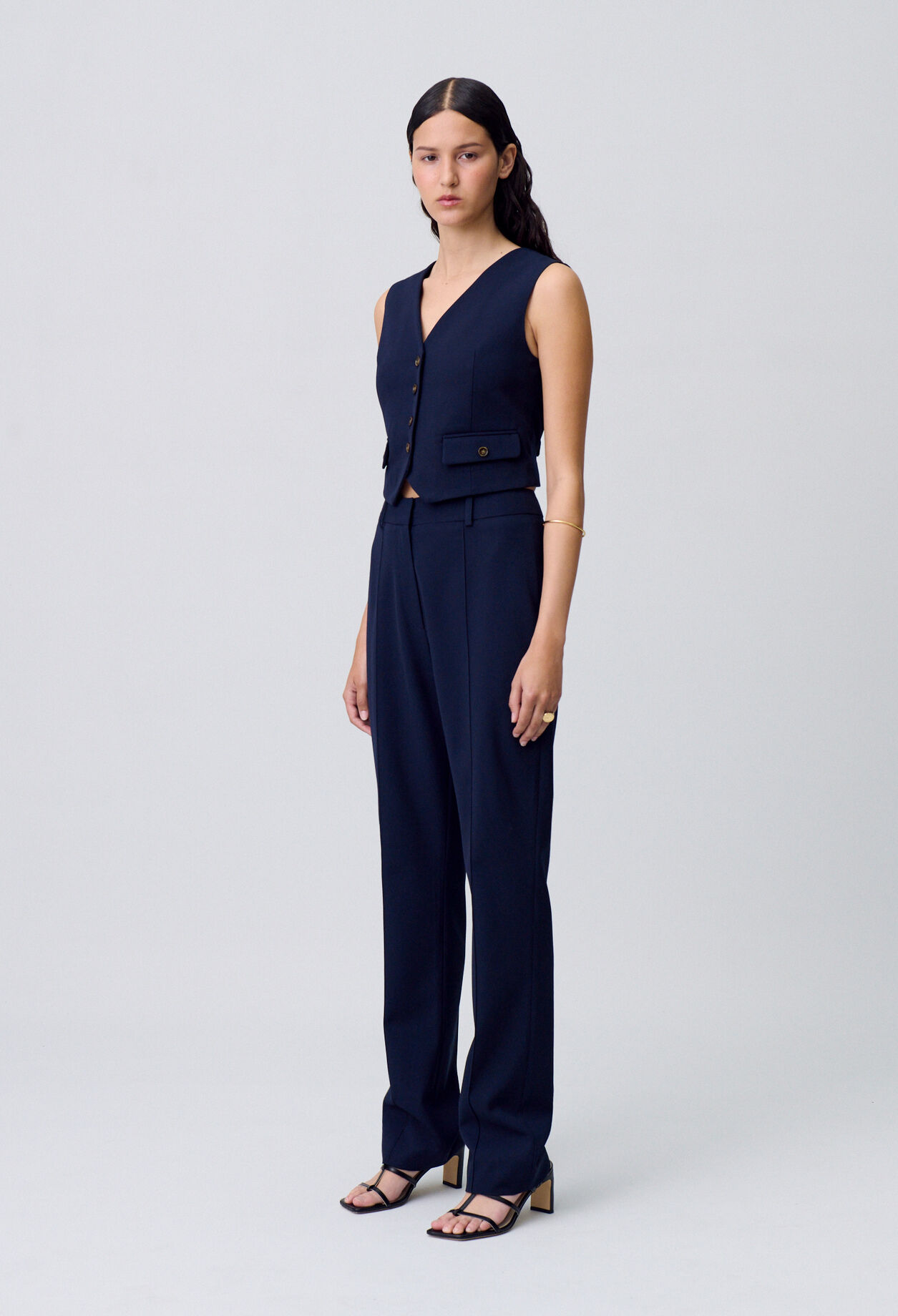 Pantalón de traje tipo pitillo
