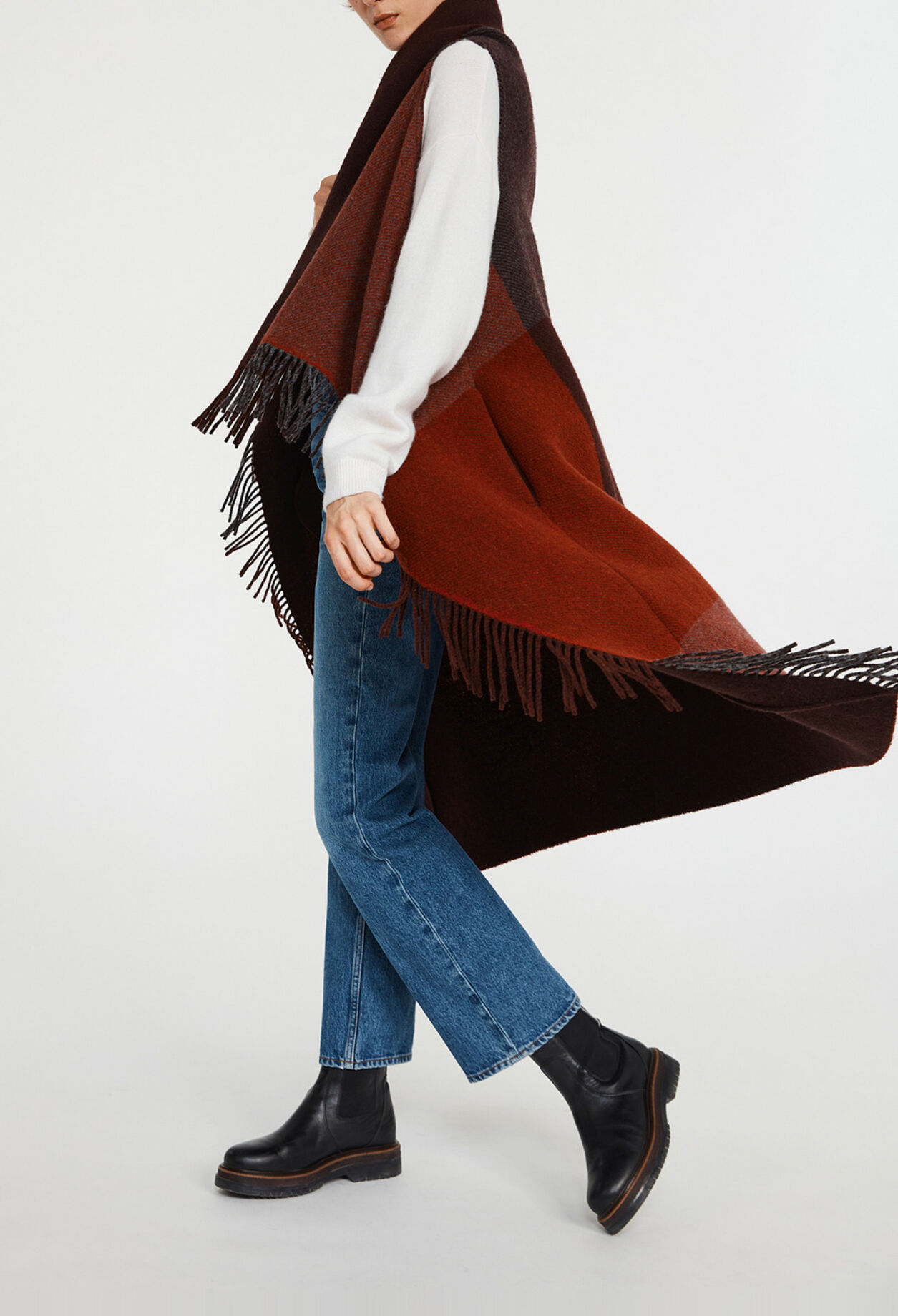 Poncho burdeos de lana