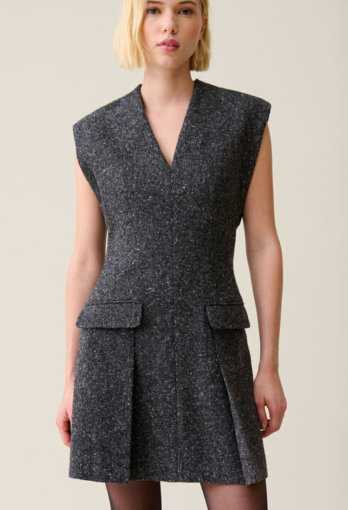 Vestido gris entallado de tweed