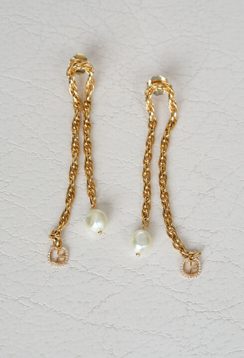 Pendientes de cadena dorados