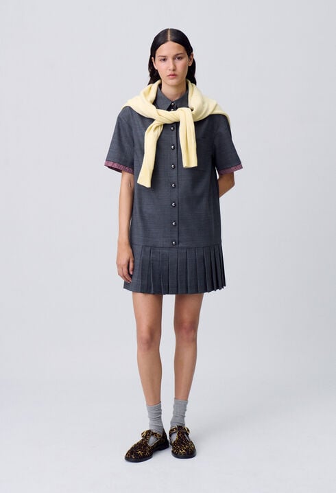 Vestido corto plisado