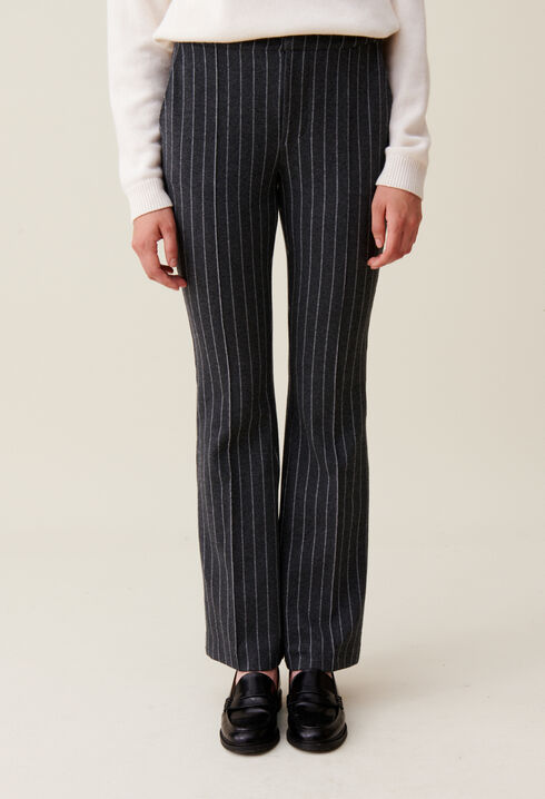 Pantalón flare de rayas