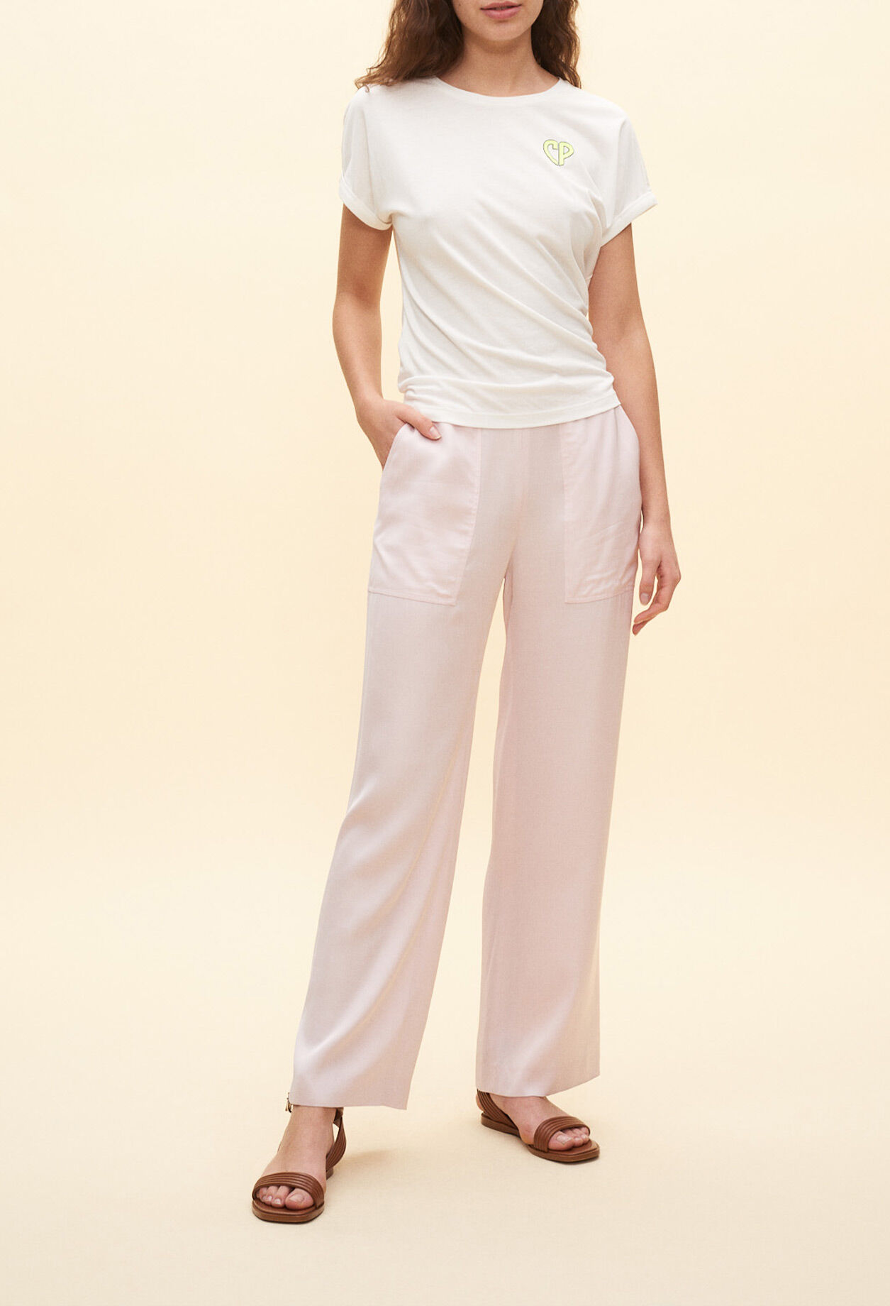 Pantalón acampanado