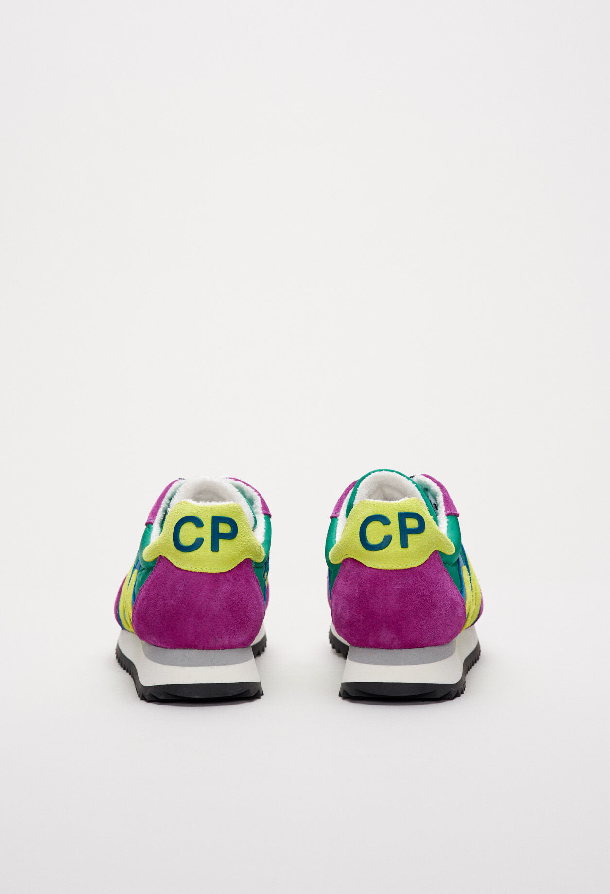 Zapatillas de cuero de colores