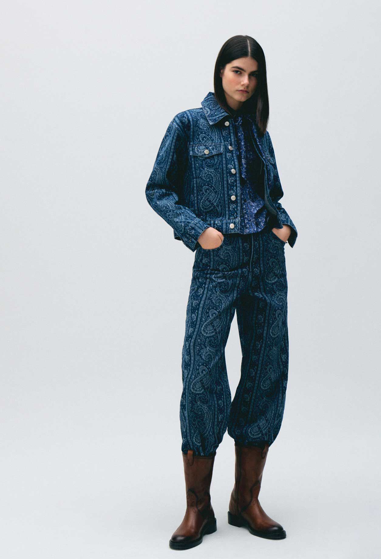 Chaqueta de denim estampada