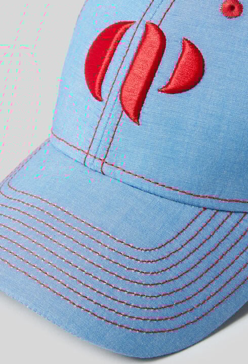 Gorra con monograma CP