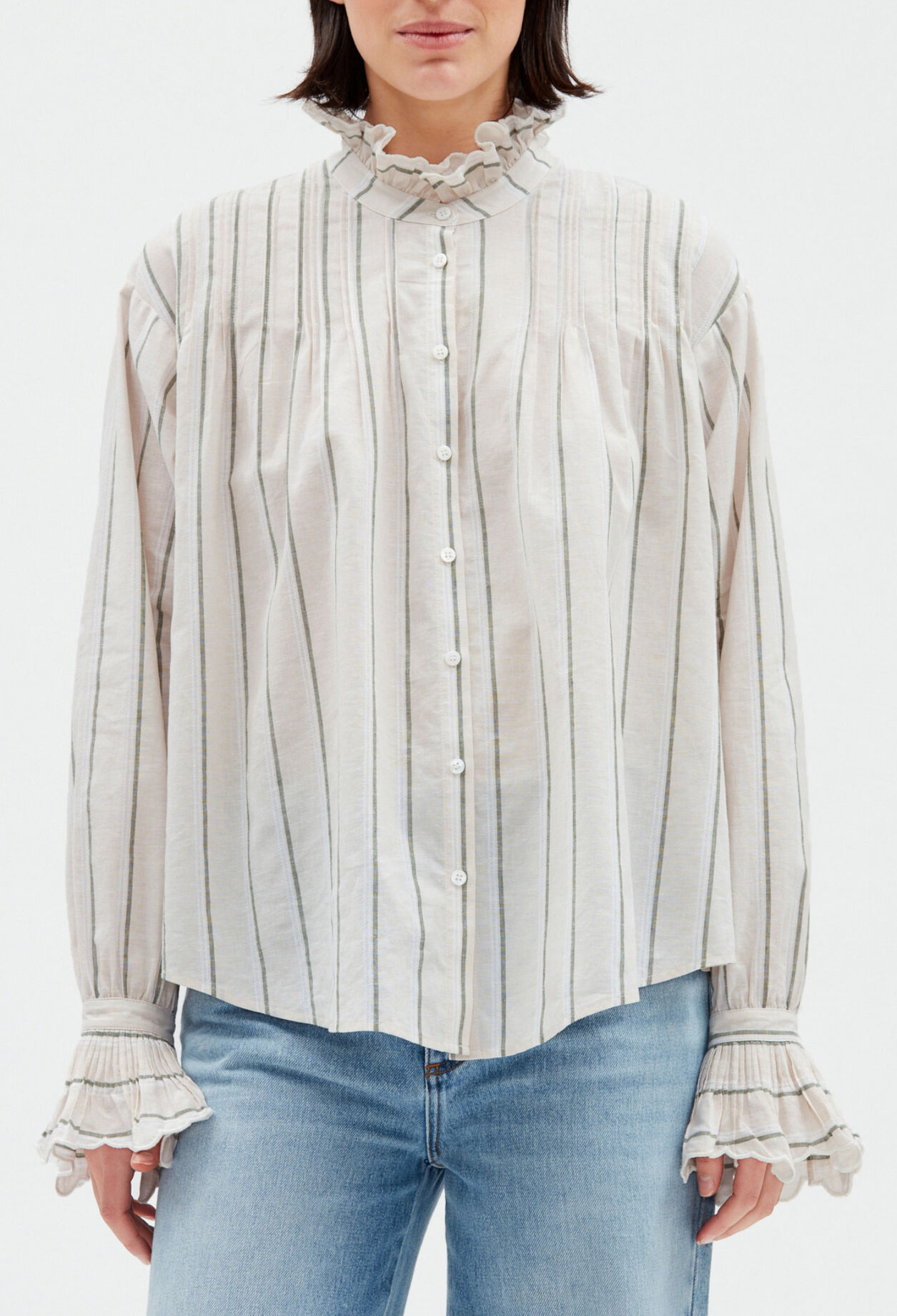 Camisa de rayas con volantes