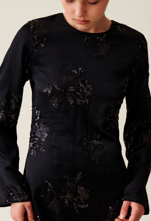 Vestido corto negro lentejuelas
