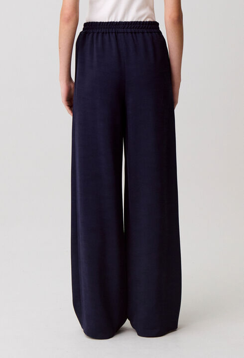 Pantal&oacute;n ancho color crudo