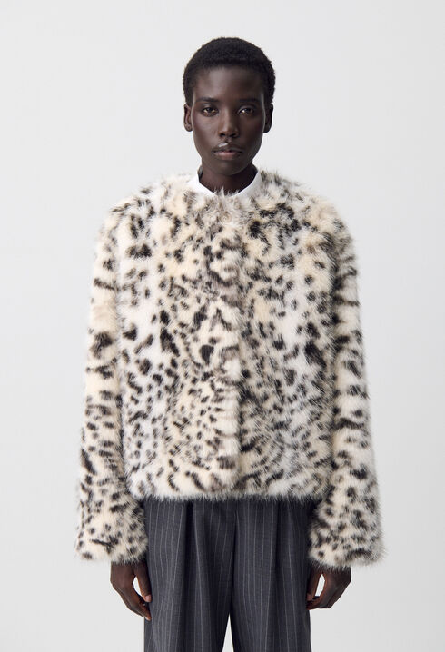 Abrigo de piel sintética leopardo