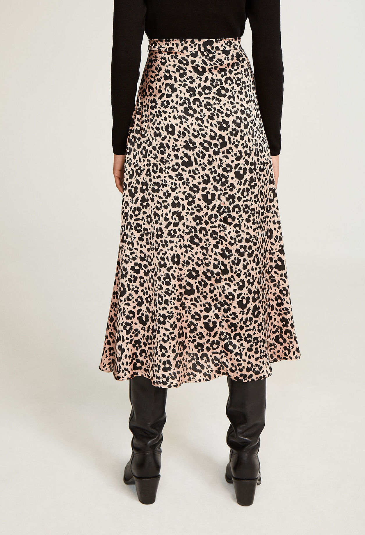 Falda midi de leopardo