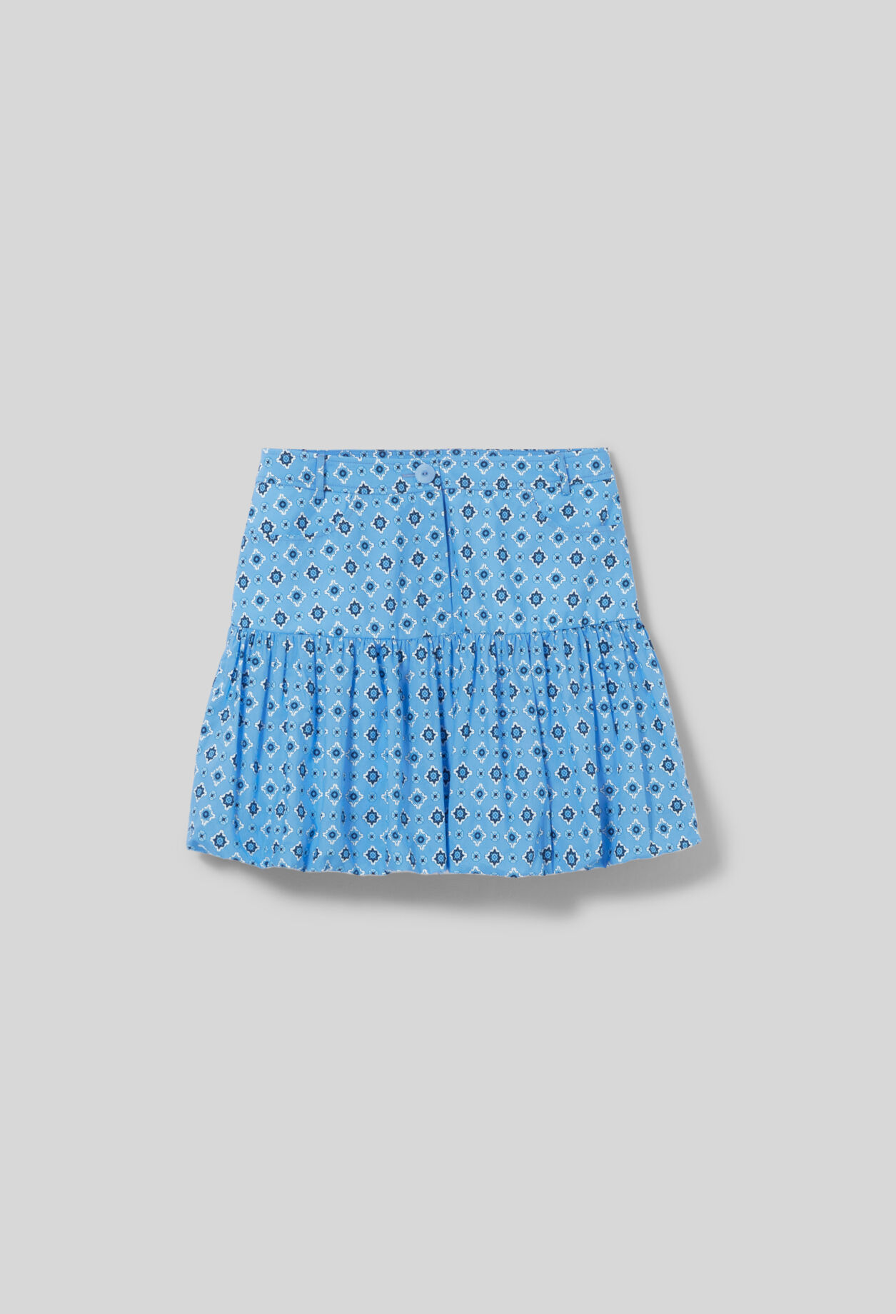 Falda corta abombada
