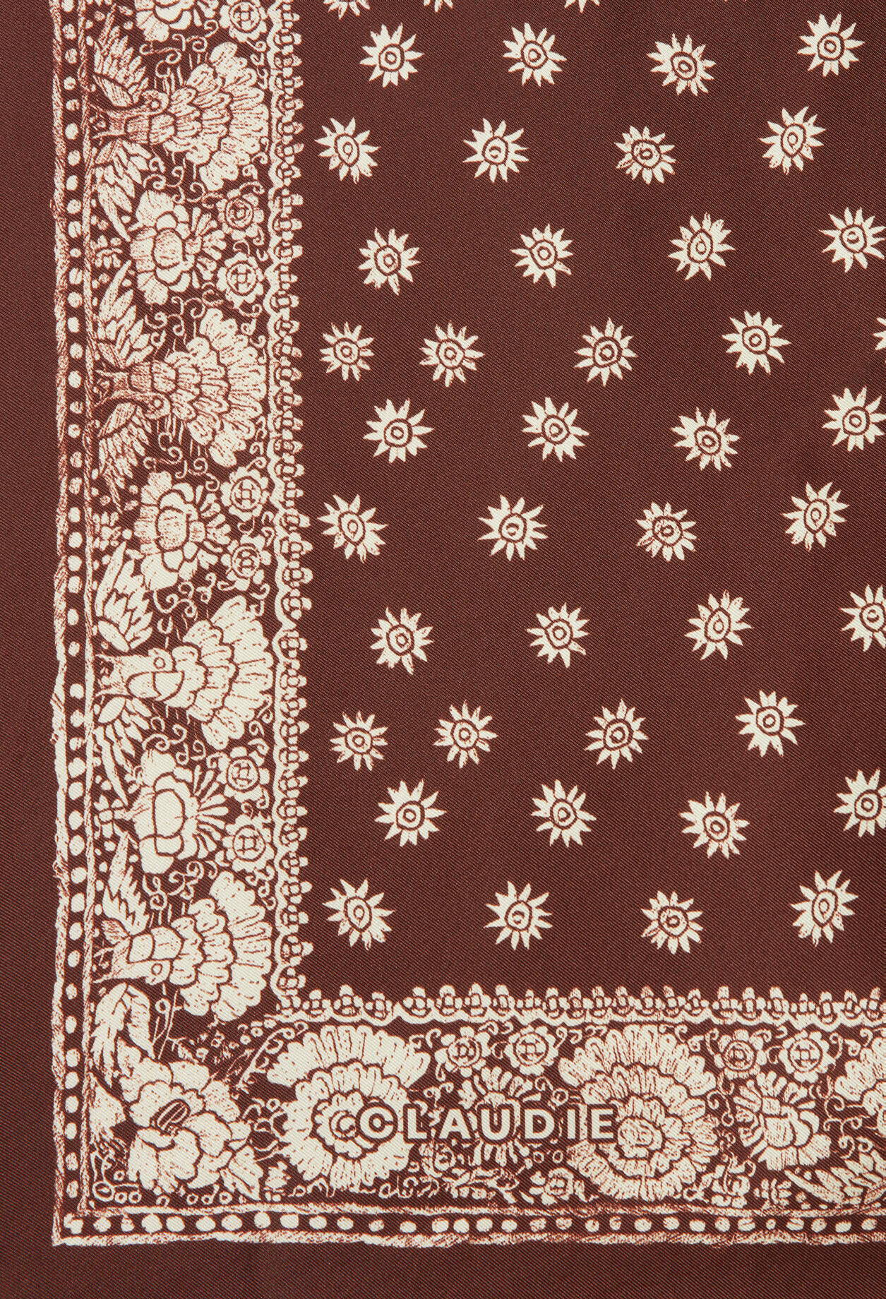 Pa&ntilde;uelo cuadrado estampado