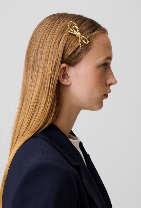 Pasador con lazo retorcido