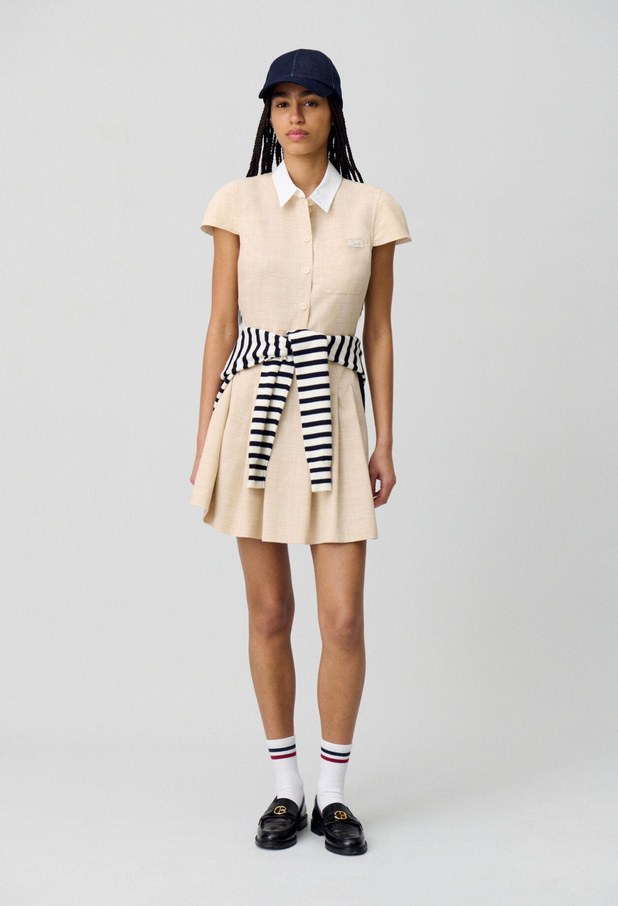 Vestido corto plisado