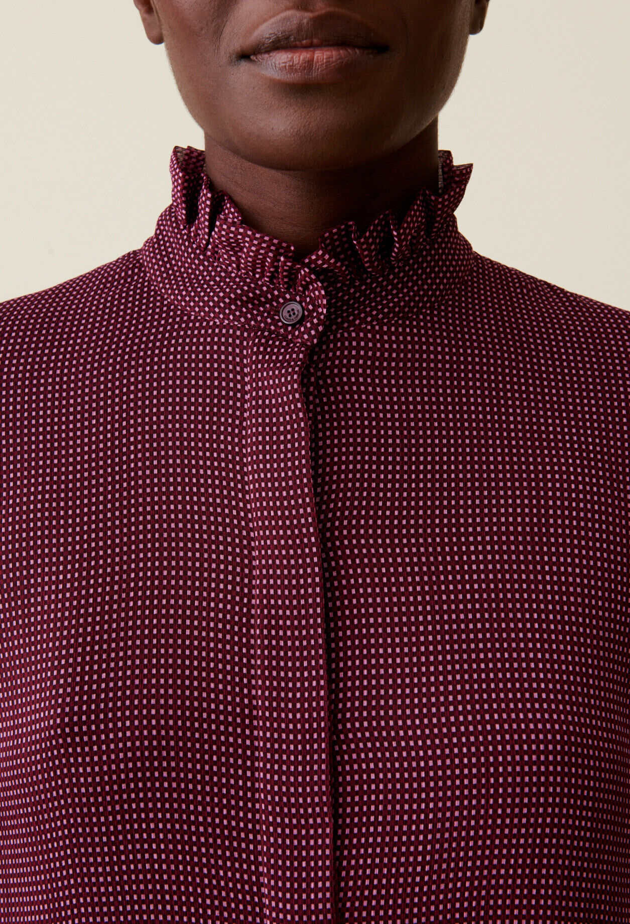 Camisa fluida a cuadros pequeños