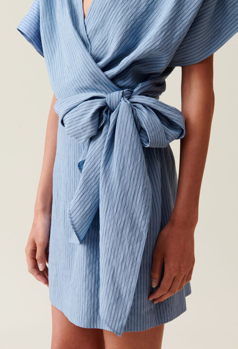 Vestido corto cruzado rayas azul