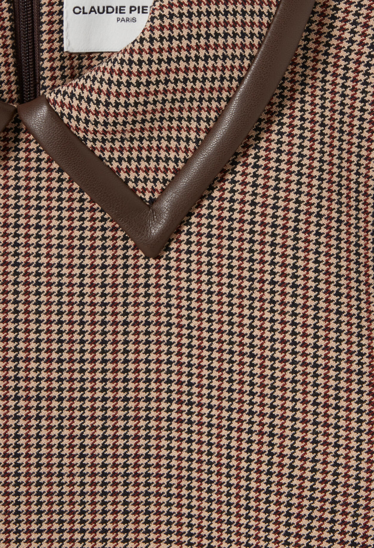 Vestido recto con cuero