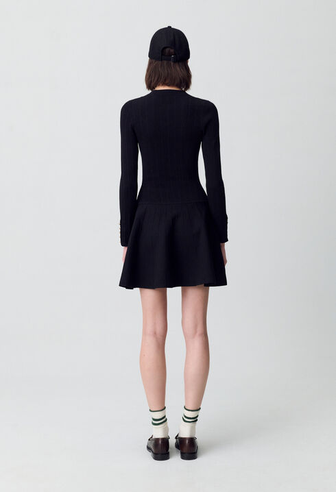 Vestido corto de línea evasé