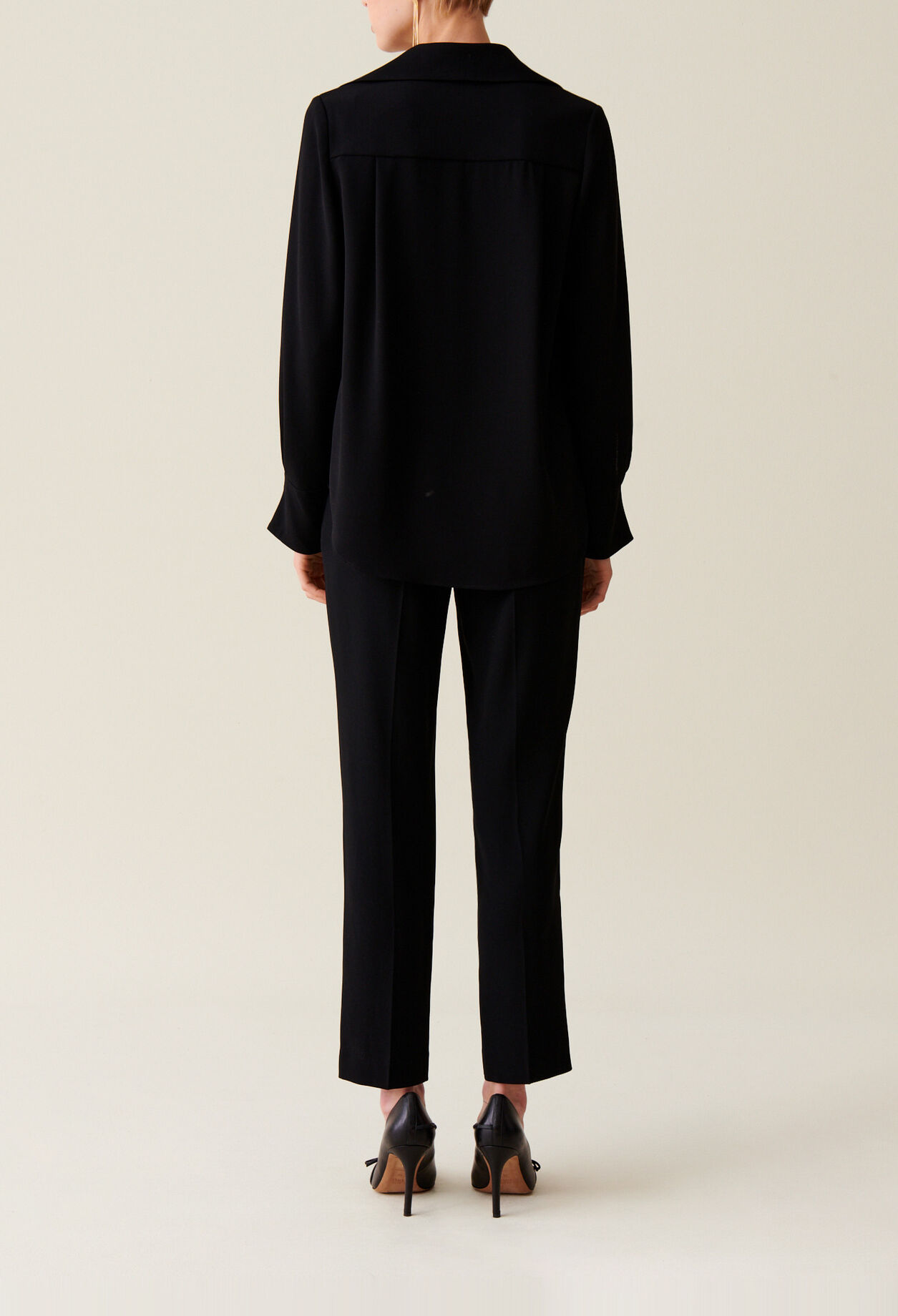 Blusa fluida negra 