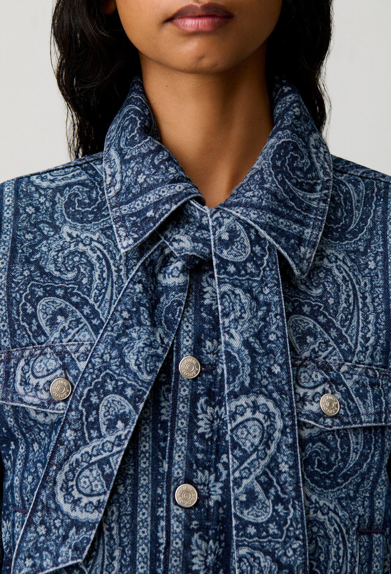 Chaqueta de denim estampada