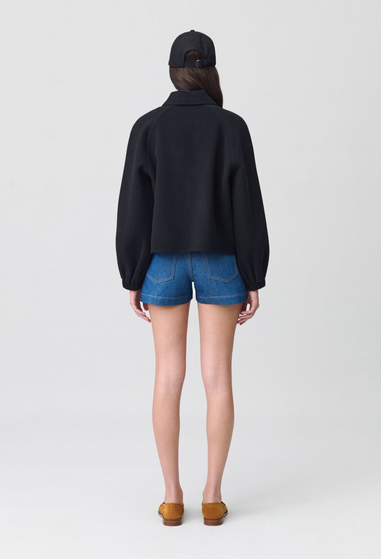 Chaqueta corta cuello camisa