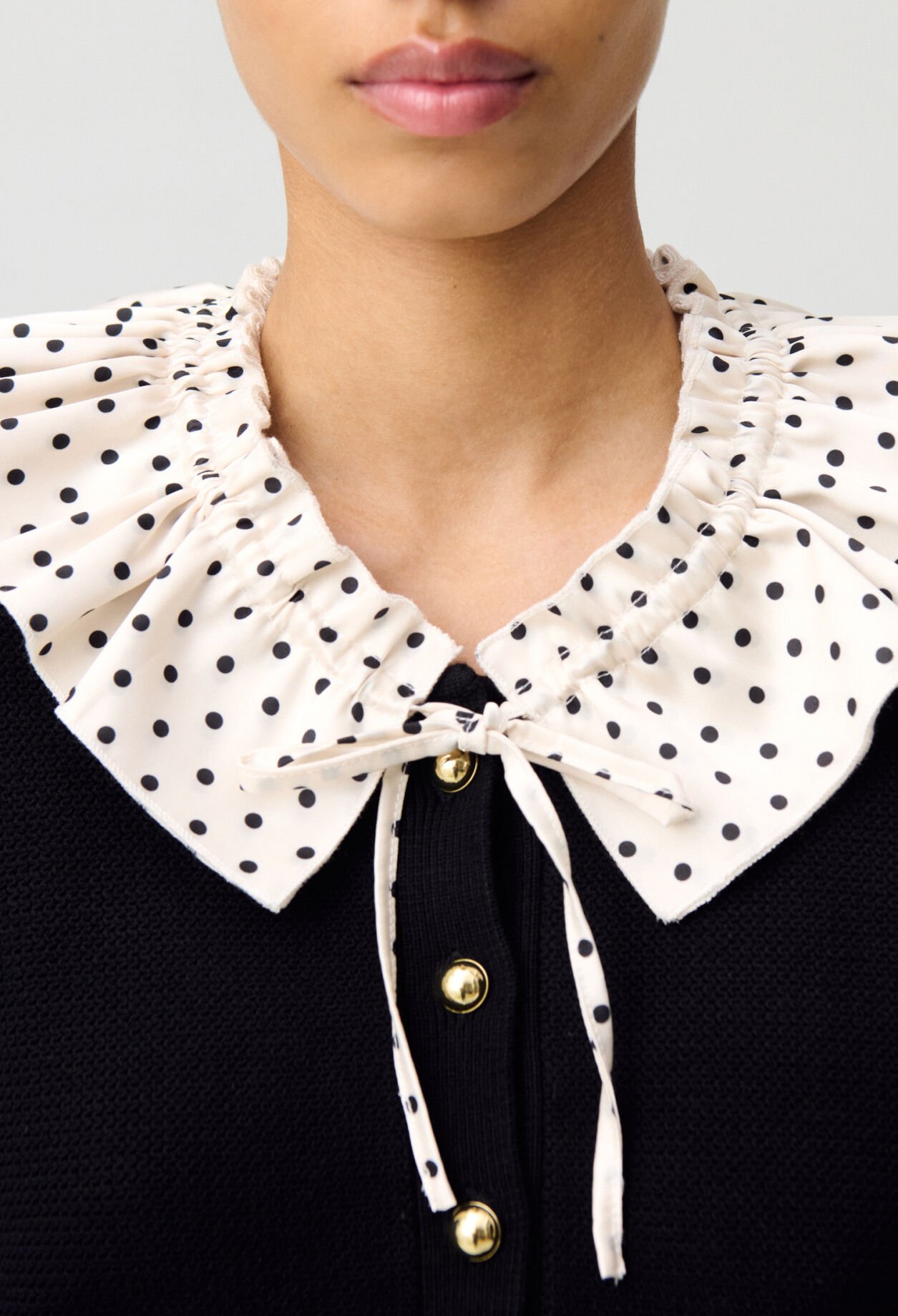 Cardigan de punto fino con cuello