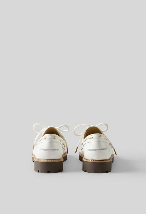 Zapatos n&aacute;uticos de piel