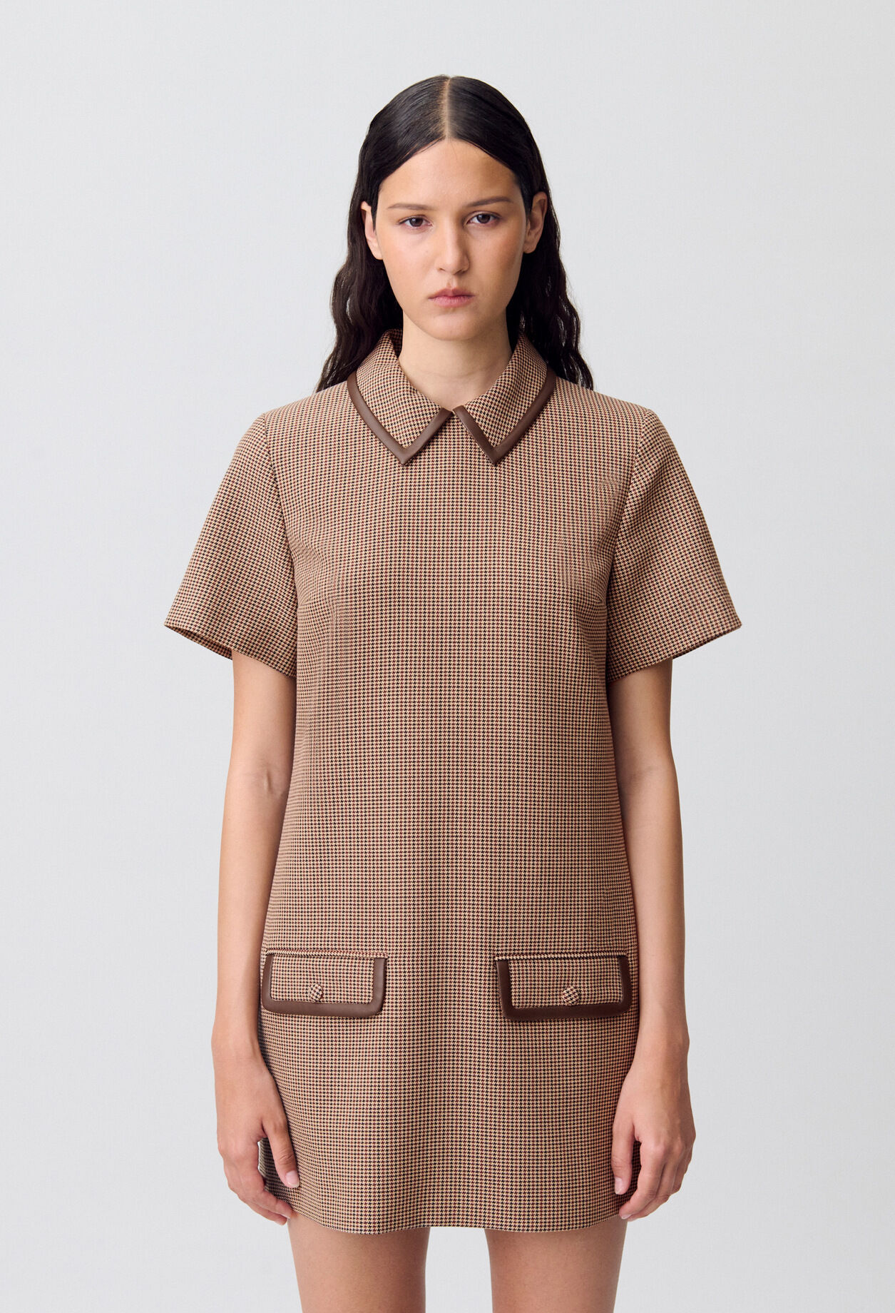 Vestido recto con cuero