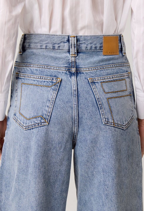 Vaquero de pernera ancha