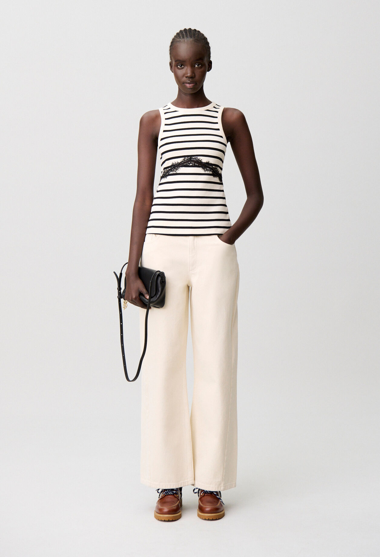 Camiseta marinera con encaje