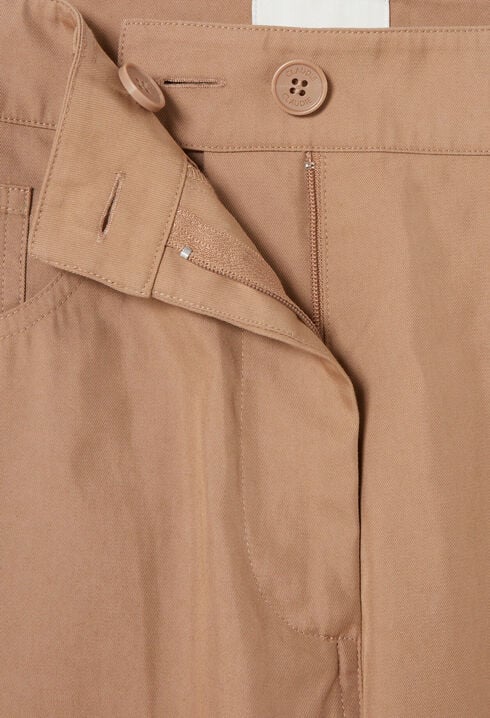 Pantal&oacute;n ancho