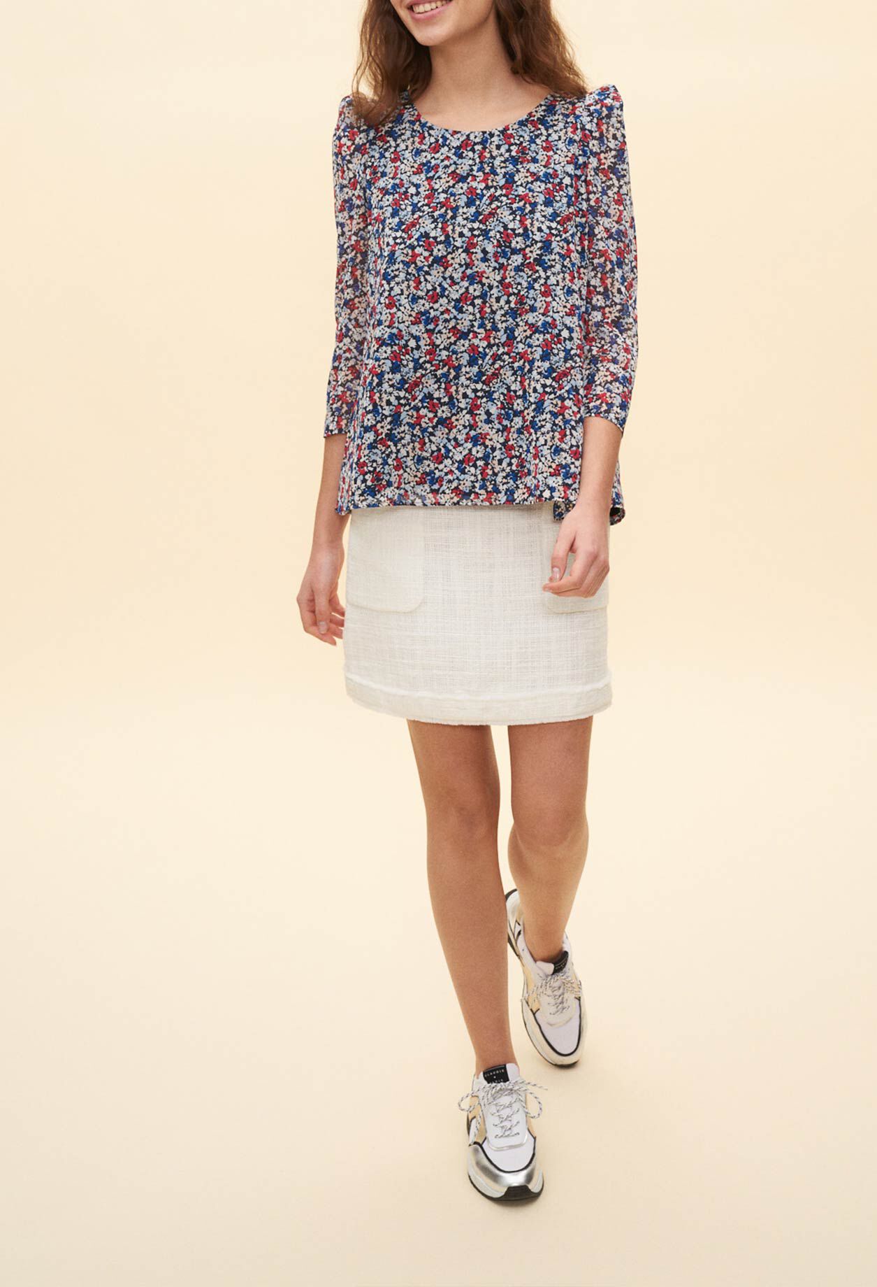 Blusa con flores