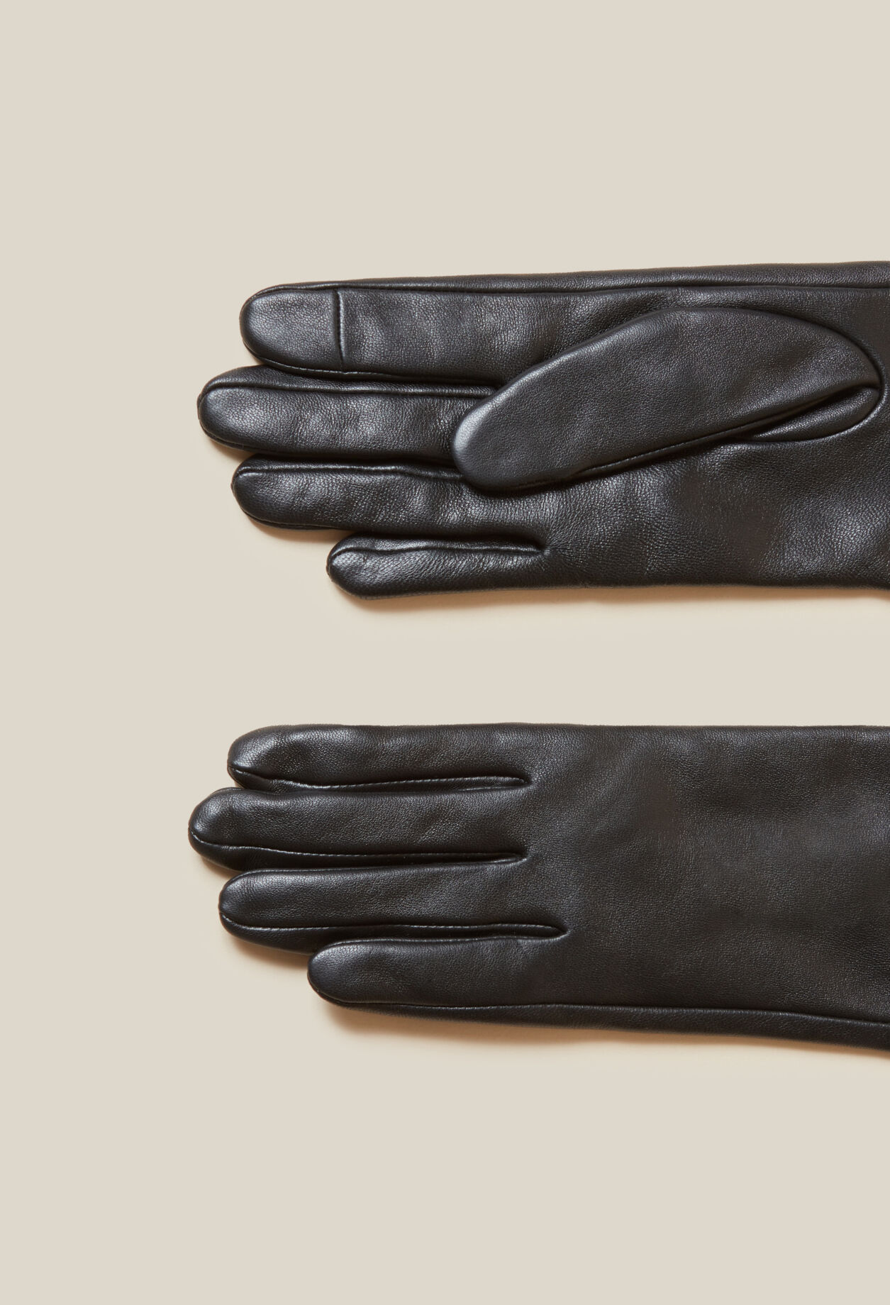 Guantes cuero negro CP dorado