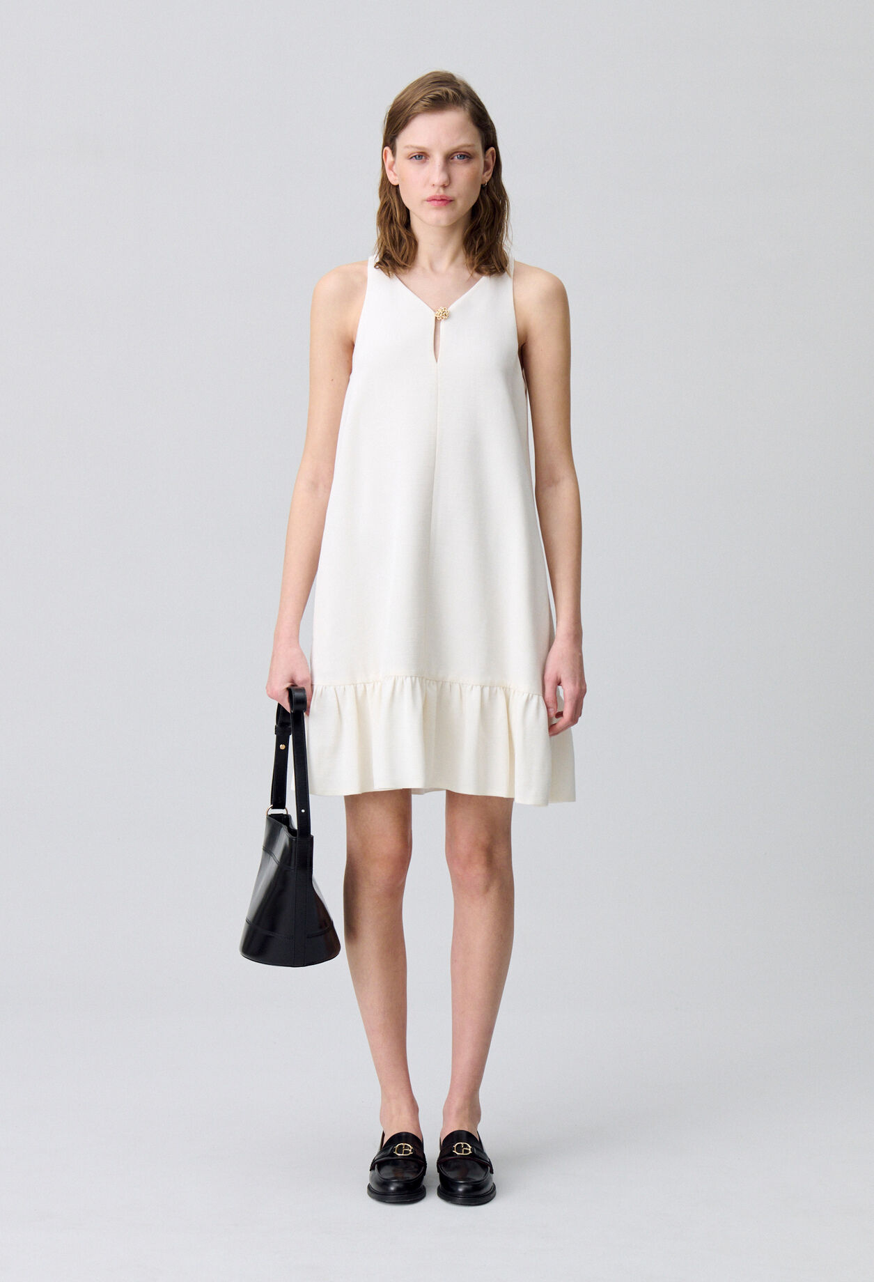 Vestido corto sin mangas