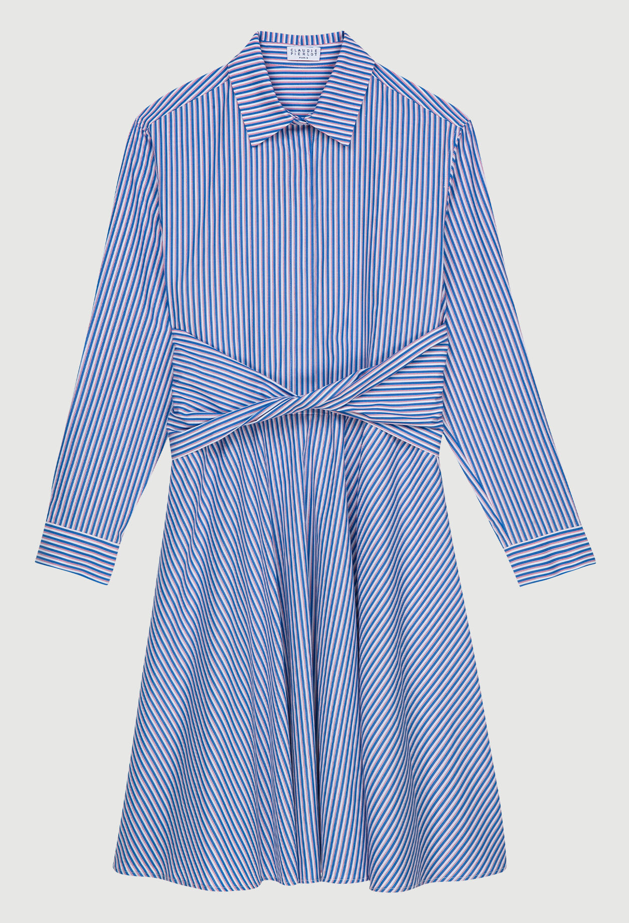 Vestido camisero con corte de patinadora